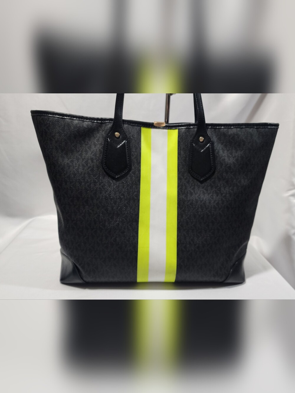 Michael Kors Eva Large Tote  Neon Yellow Stripe - Picture 3 of 16